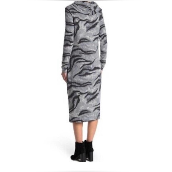 NWT Catherine Malandrino Boatneck Zebra SWEATER DRESS size XS - Picture 2 of 12